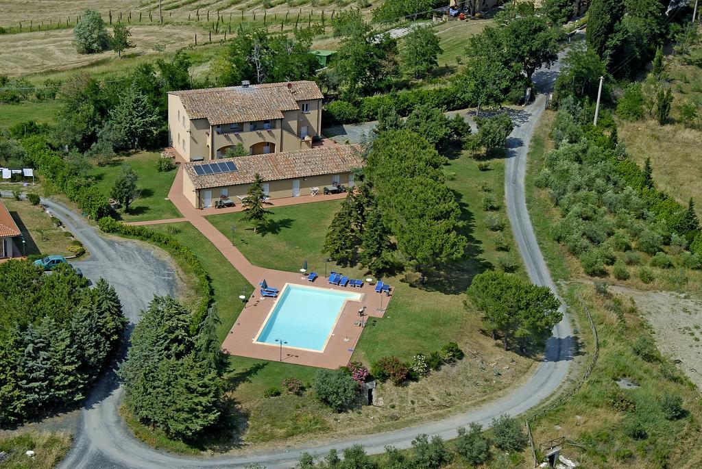 Agriturismo L'Imposto Pomarance Bagian luar foto